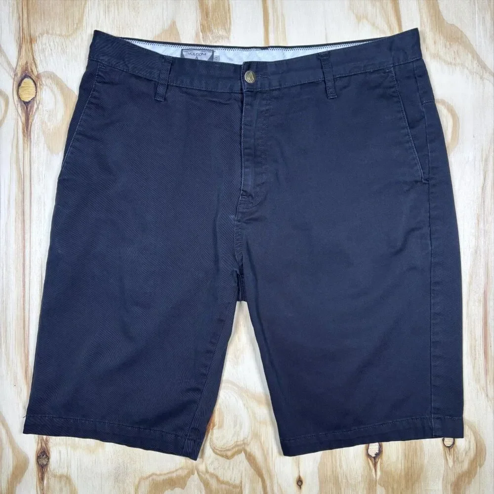 Volcom Shorts Mens 34 Black Chino Flat Front Casual Summer Vmonty Walking Logo